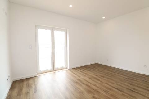 Moradia Bi-Familiar - Ribamar