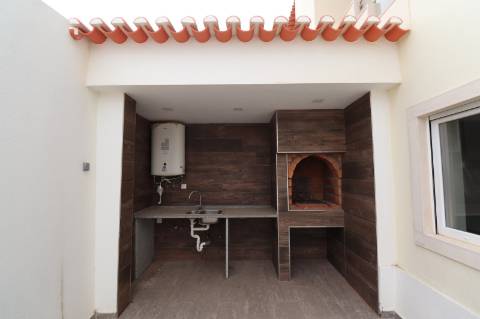 Moradia Bi-Familiar - Ribamar