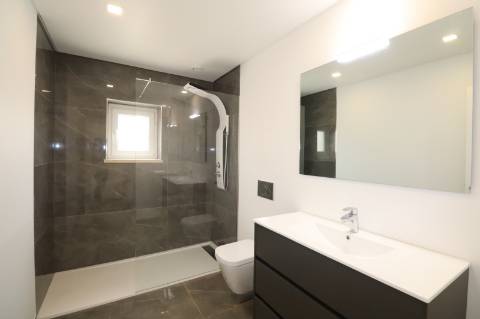 Moradia Bi-Familiar - Ribamar