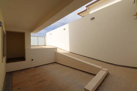 Moradia Bi-Familiar - Ribamar