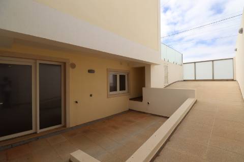 Moradia Bi-Familiar - Ribamar