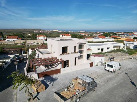 Moradia T3 Santa Cruz