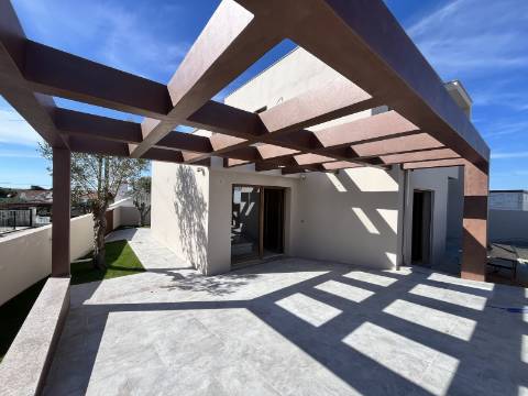 Moradia T3 Santa Cruz