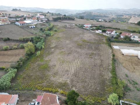 Terreno Urbano - Dois Portos e Runa