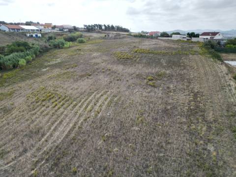 Terreno Urbano - Dois Portos e Runa