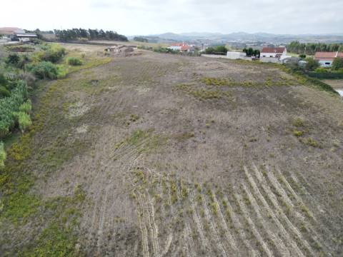 Terreno Urbano - Dois Portos e Runa