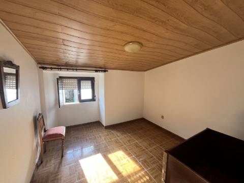 Moradia T3 - Ventosa