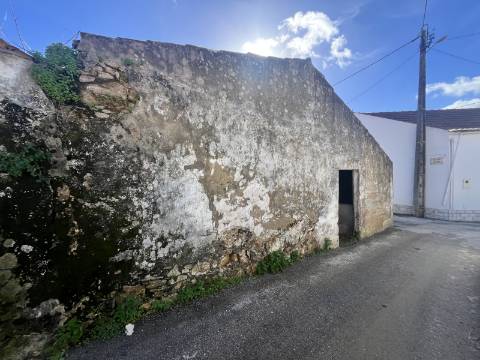 Adega próxima do Campo Real