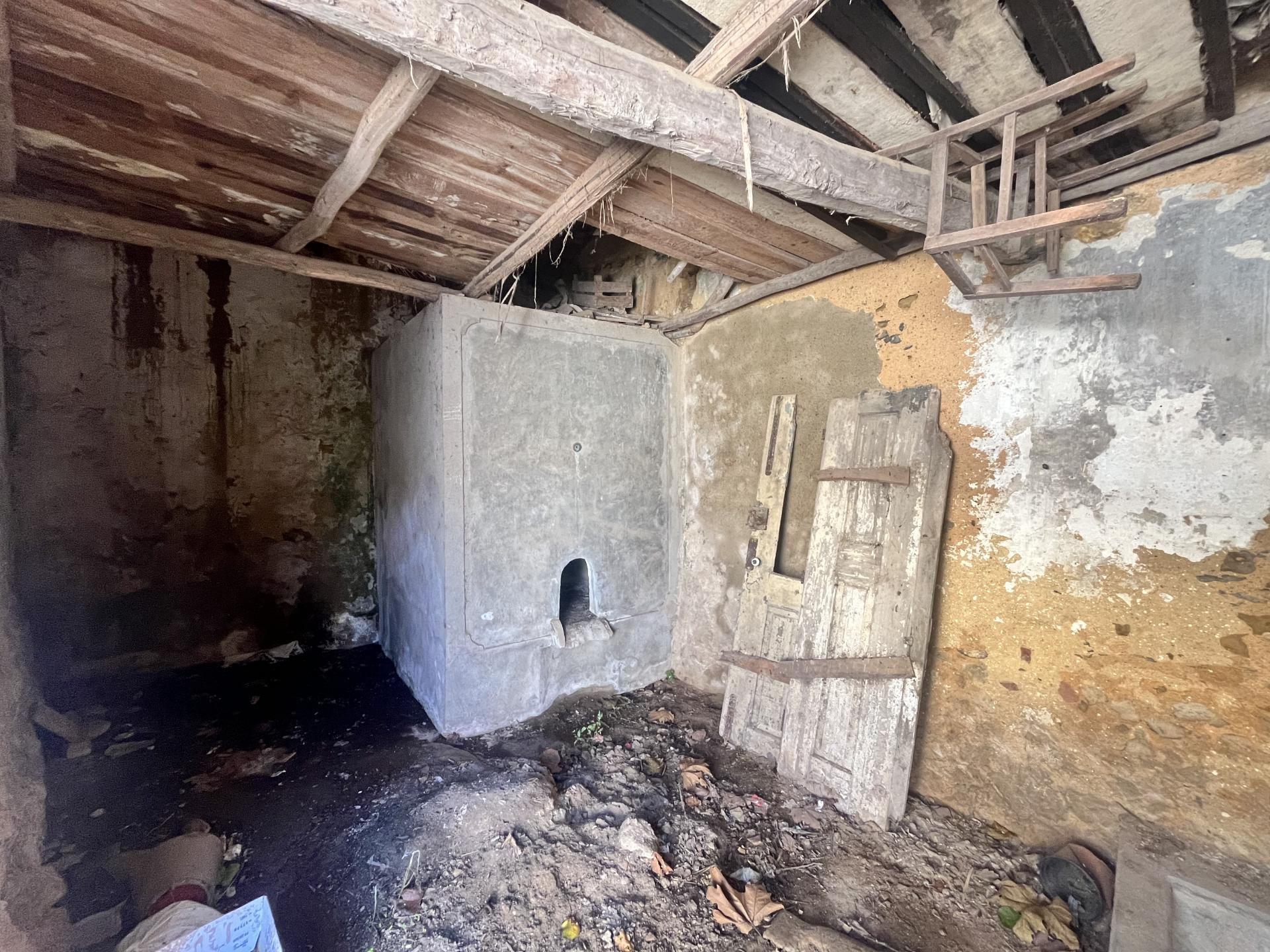 Adega próxima do Campo Real