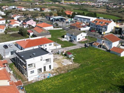 Moradia T3+1 - Santa Bárbara