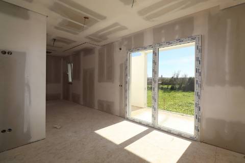 Moradia T3+1 - Santa Bárbara