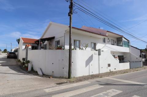 Moradia T4 - Ventosa