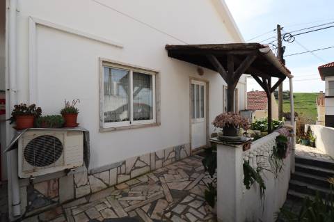 Moradia T4 - Ventosa