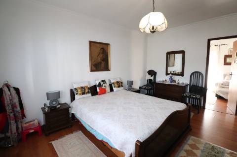 Moradia T4 - Ventosa