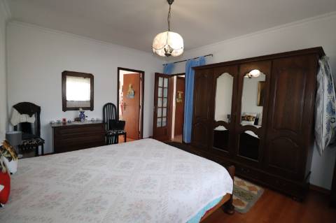 Moradia T4 - Ventosa