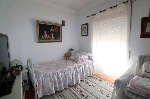 Moradia T4 - Ventosa