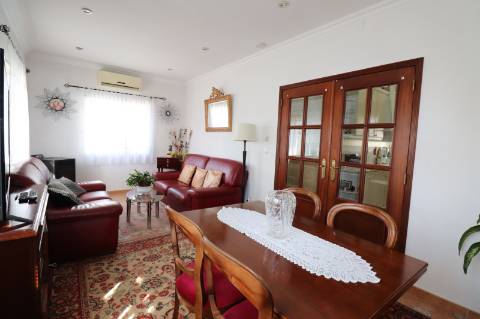 Moradia T4 - Ventosa