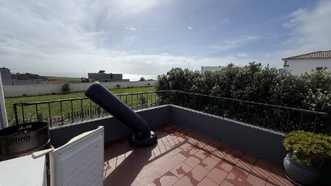 Apartamento T3 c| Vista Mar - Ribamar