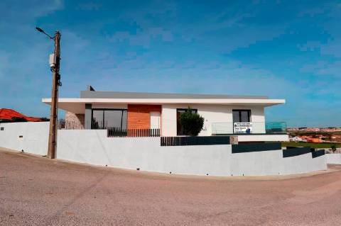 Moradia T4 NOVA - Silveira