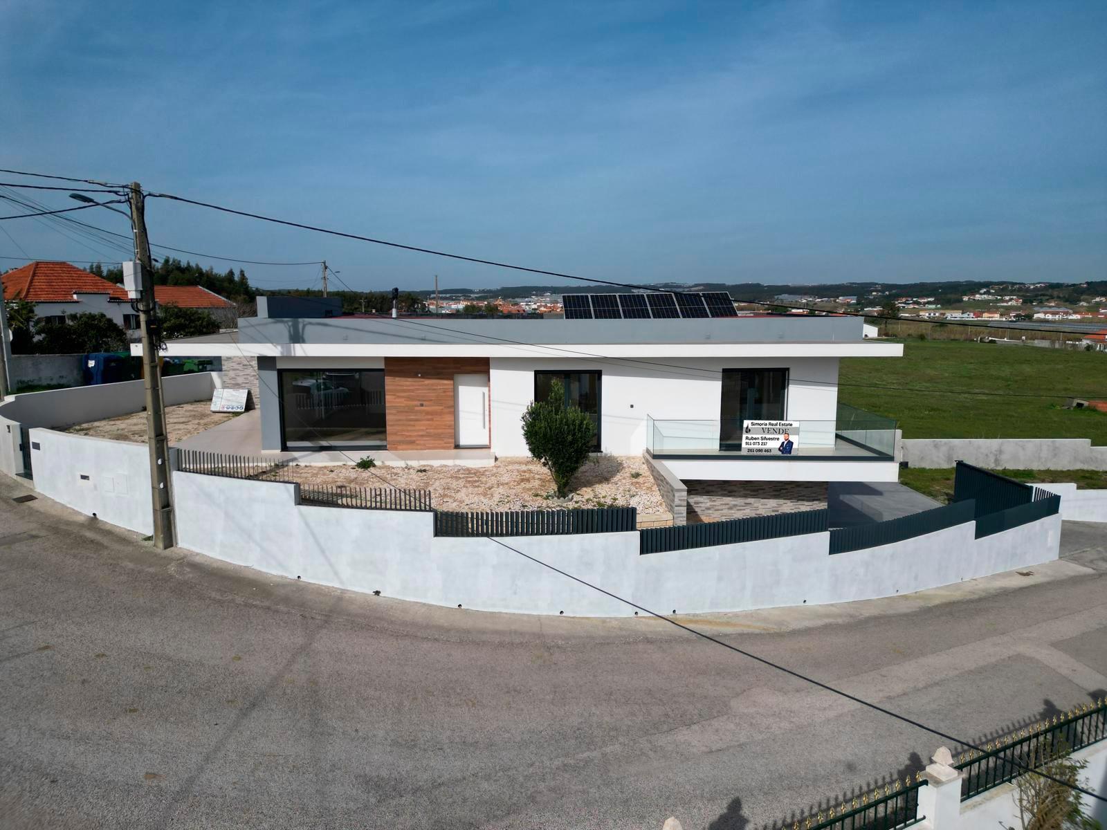 Moradia T4 NOVA - Silveira