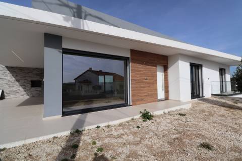 Moradia T4 NOVA - Silveira