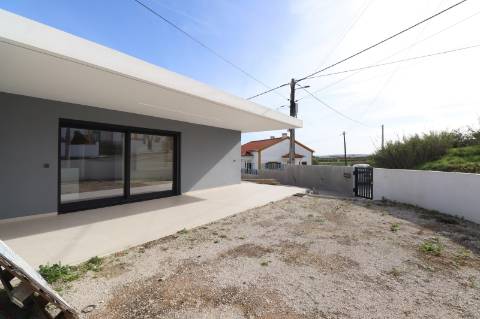 Moradia T4 NOVA - Silveira