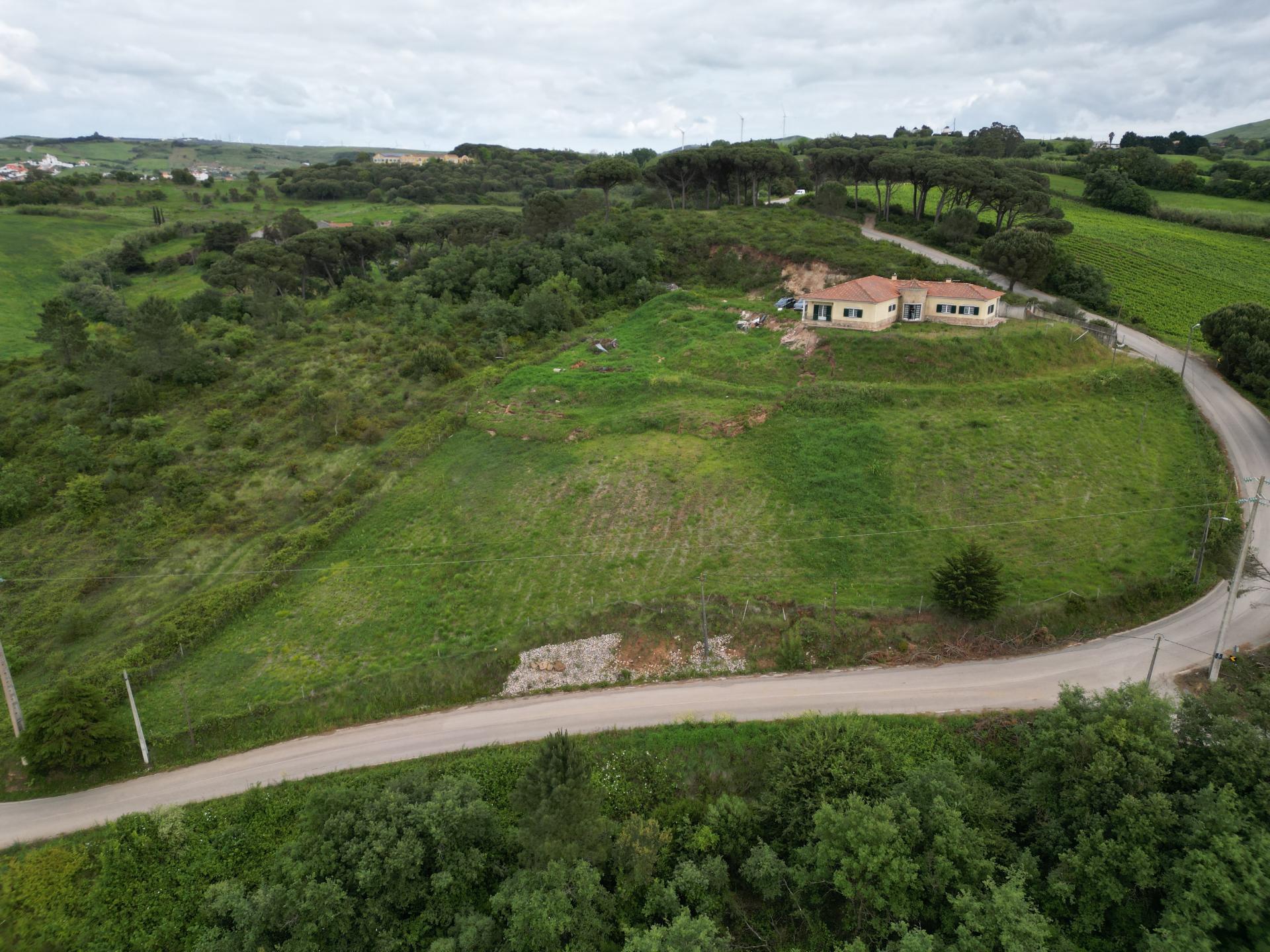 Moradia T4 + 6320m2 - Vila Franca do Rosário