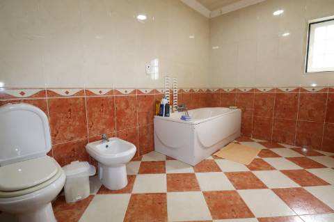 Moradia T4 + 6320m2 - Vila Franca do Rosário