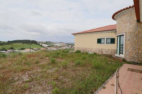 Moradia T4 + 6320m2 - Vila Franca do Rosário