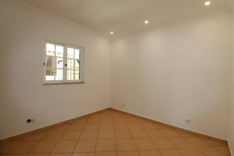 Moradia T2 - São Pedro da Cadeira