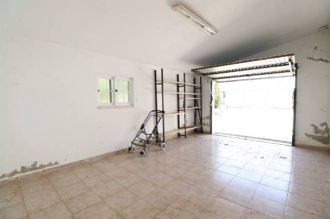 Moradia T2 - São Pedro da Cadeira