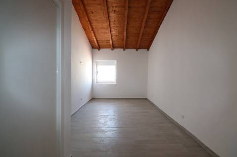 Moradia T2 RENOVADA - Ventosa