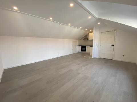 APARTAMENTO T1 REMODELADO - ALBERGARIA-A-VELHA, AVEIRO