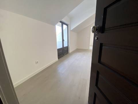 APARTAMENTO T1 REMODELADO - ALBERGARIA-A-VELHA, AVEIRO