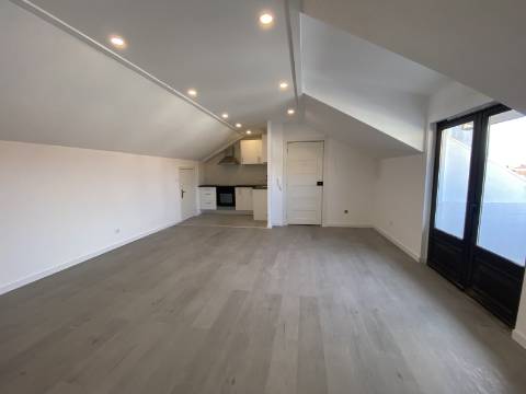 APARTAMENTO T1 REMODELADO - ALBERGARIA-A-VELHA, AVEIRO