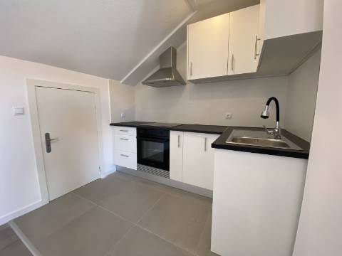 APARTAMENTO T1 REMODELADO - ALBERGARIA-A-VELHA, AVEIRO