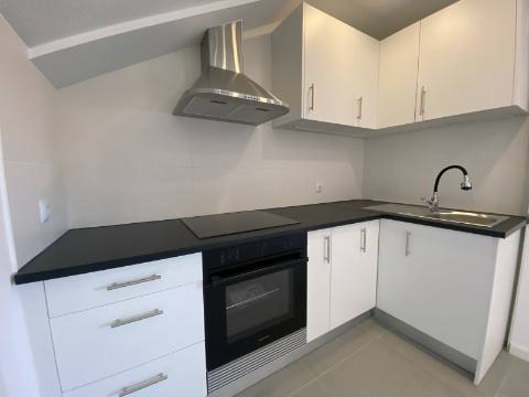 APARTAMENTO T1 REMODELADO - ALBERGARIA-A-VELHA, AVEIRO