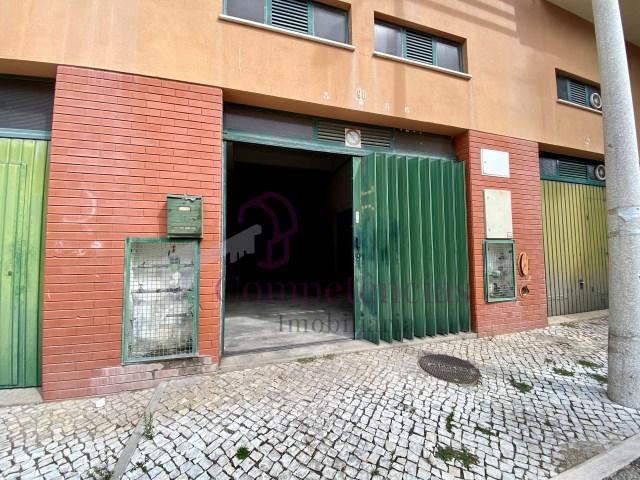 GARAGEM - SÃO FRANCISCO XAVIER, SETÚBAL