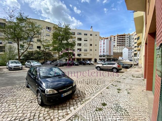 GARAGEM - SÃO FRANCISCO XAVIER, SETÚBAL