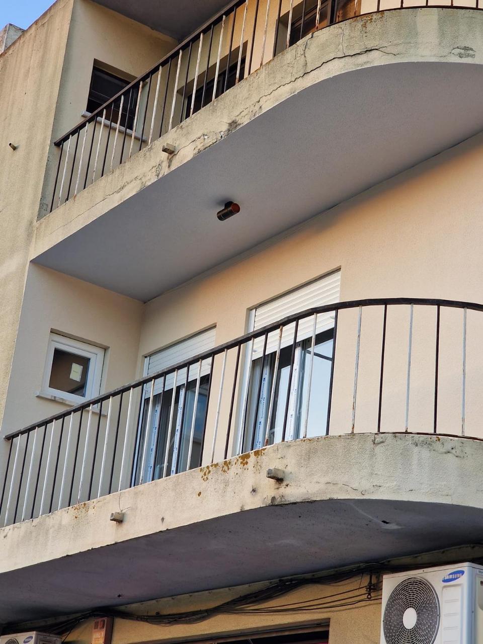 Apartamento T0 Totalmente Remodelado - Palmela