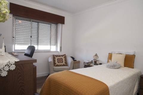 Apartamento T4 - Setúbal