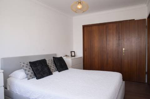 Apartamento T4 - Setúbal