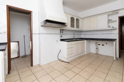 Apartamento T3 em Setúbal