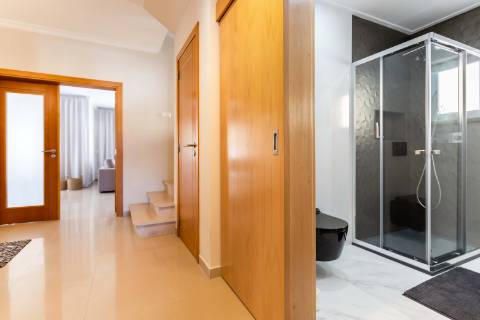 Moradia T4 - Arrendamento Curta Duração