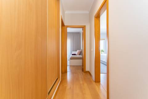 Moradia T4 - Arrendamento Curta Duração