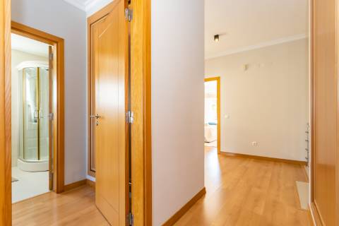 Moradia T4 - Arrendamento Curta Duração