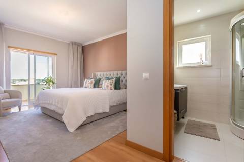 Moradia T4 - Arrendamento Curta Duração