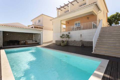 Moradia T4 - Arrendamento Curta Duração