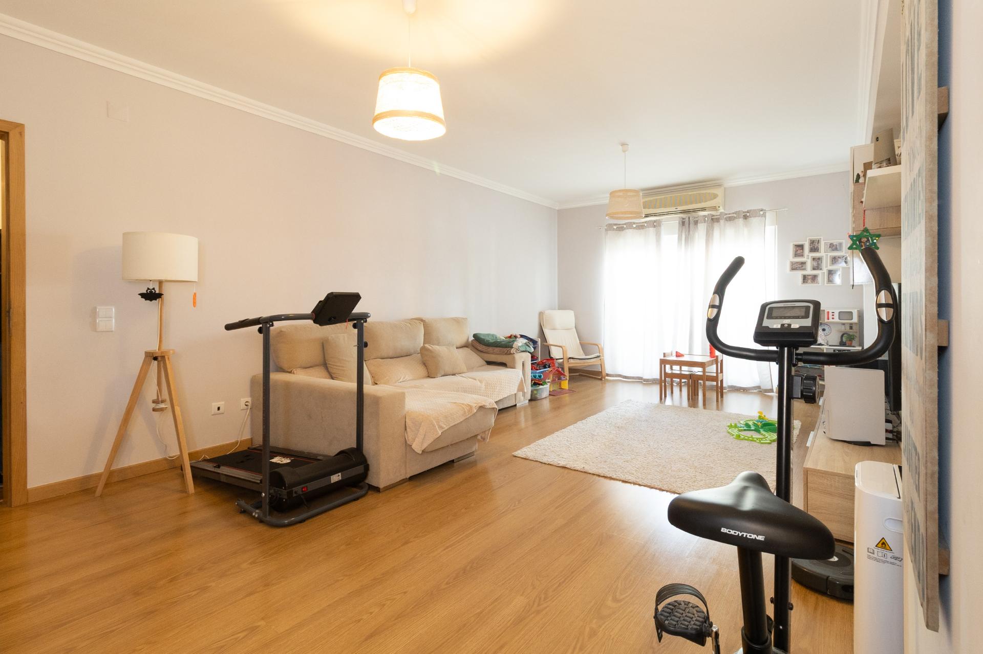 Apartamento T3 com Parqueamento