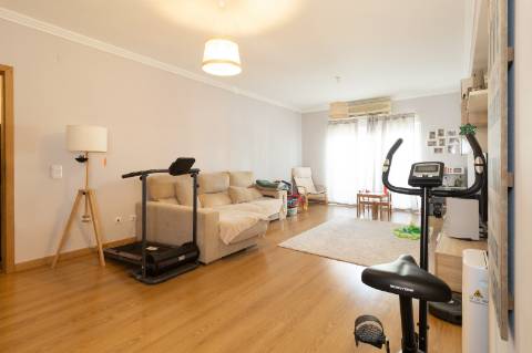 Apartamento T3 com Parqueamento